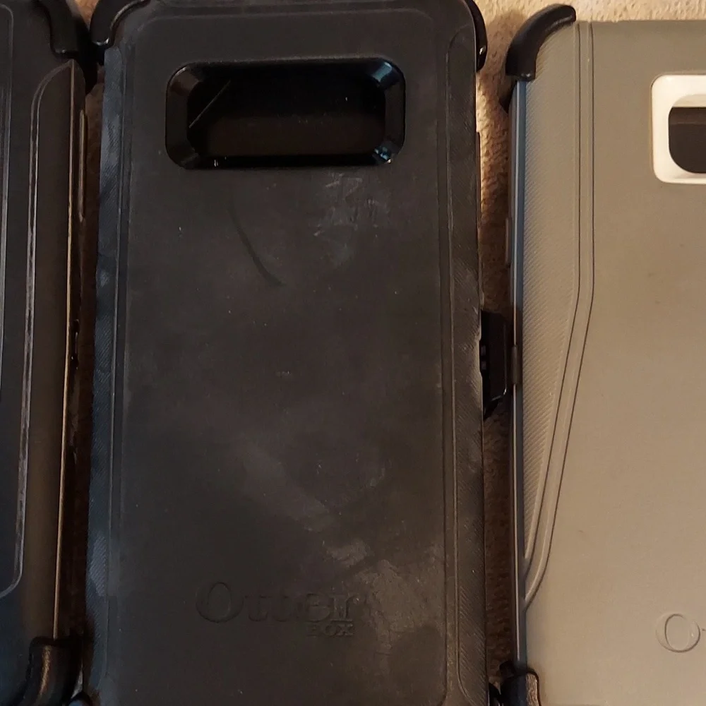 Otter Boxes (5 total)